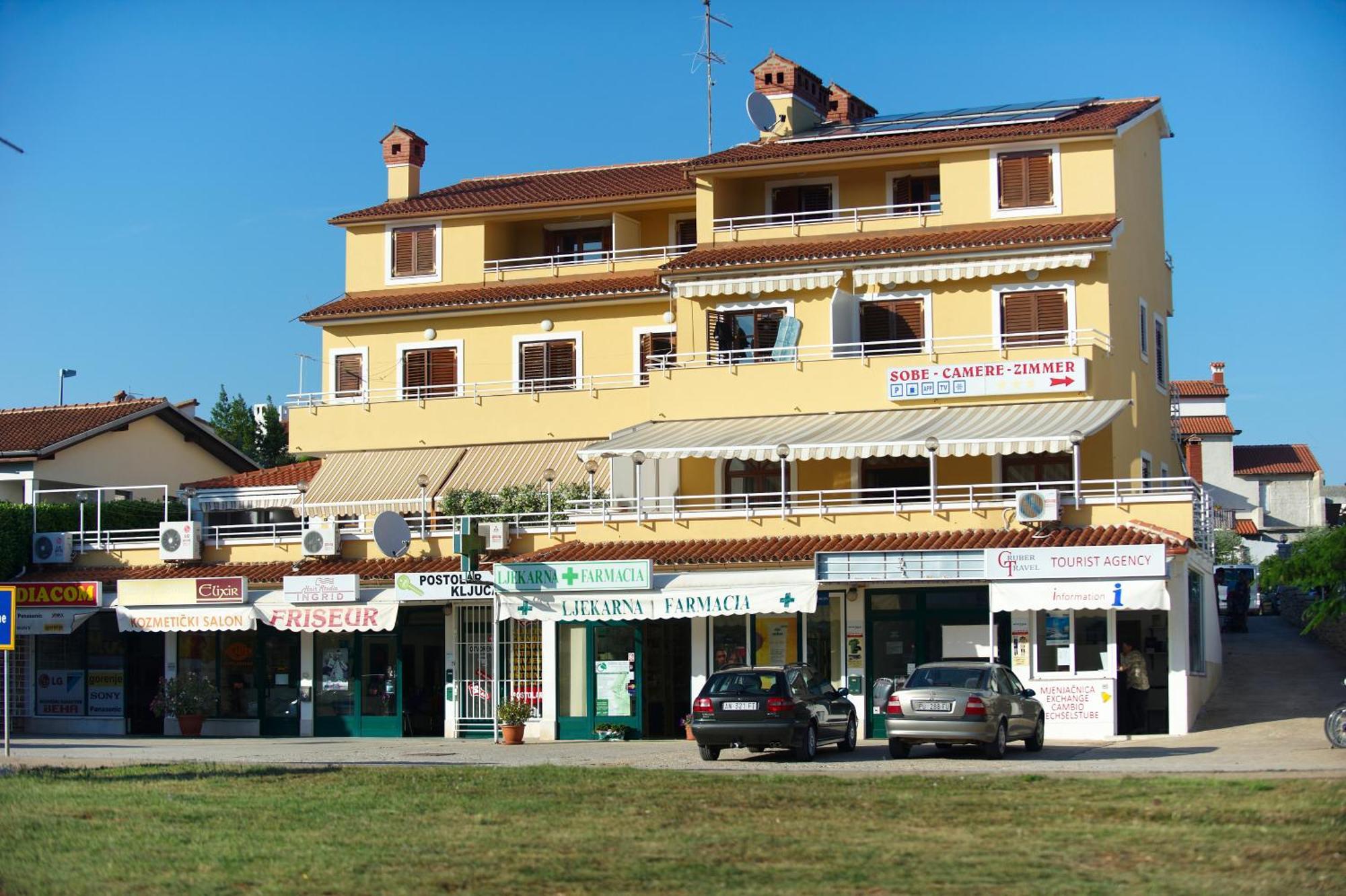 krevet i doručak Pansion Valbruna 3*